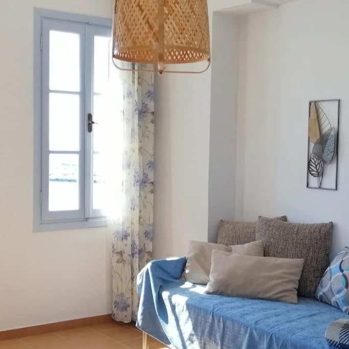 Aegina Port Apt 2-Διαμέρισμα Στο Λιμάνι Της Αίγινας 2 Kültér fotó