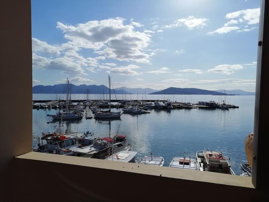 Aegina Port Apt 2-Διαμέρισμα Στο Λιμάνι Της Αίγινας 2 Kültér fotó