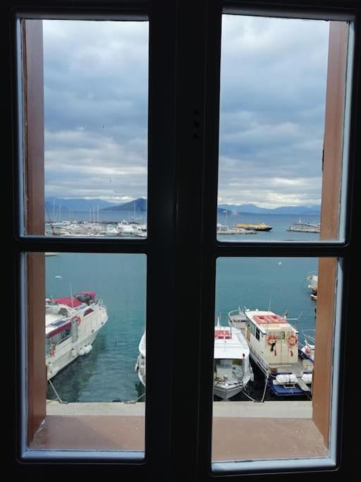 Aegina Port Apt 2-Διαμέρισμα Στο Λιμάνι Της Αίγινας 2 Kültér fotó